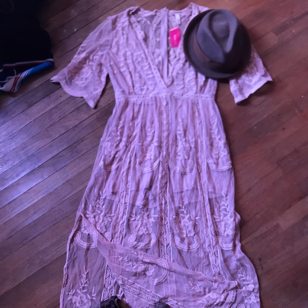 Wishlist Peach Lace Maxi Dress